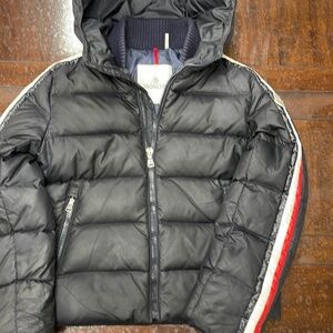Boys moncler puffer jacket size 8